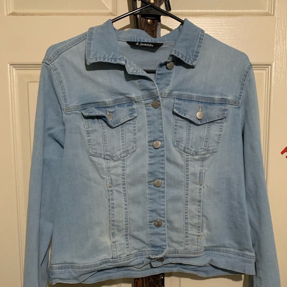 Semi-cropped Denim jacket